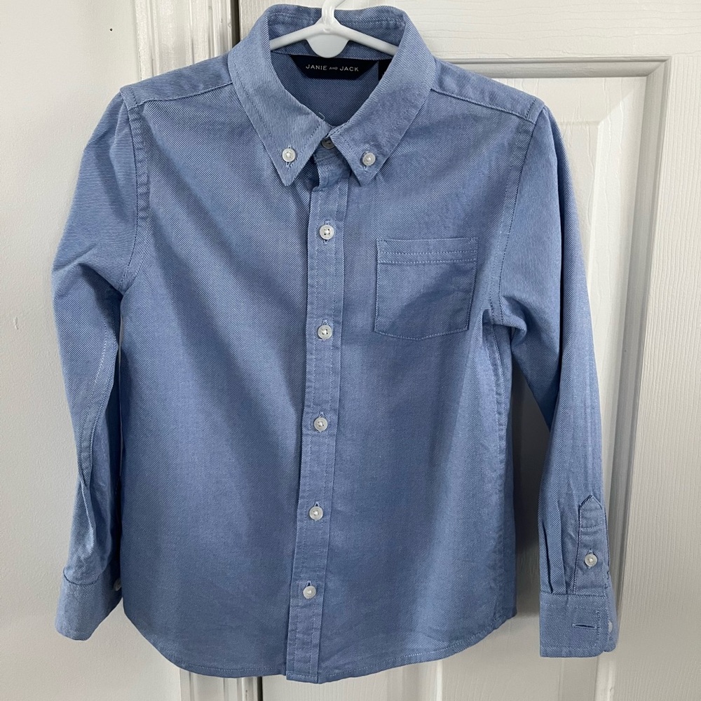 Janie and Jack boy size 4, light blue long sleeve button-down